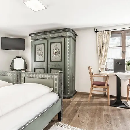 Hotel Sonne 3*